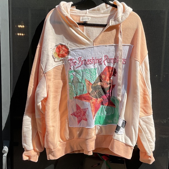 Universal Thread Tops - Smashing Pumpkins Upcycled Peach and White Graphic Hoodie, 3X